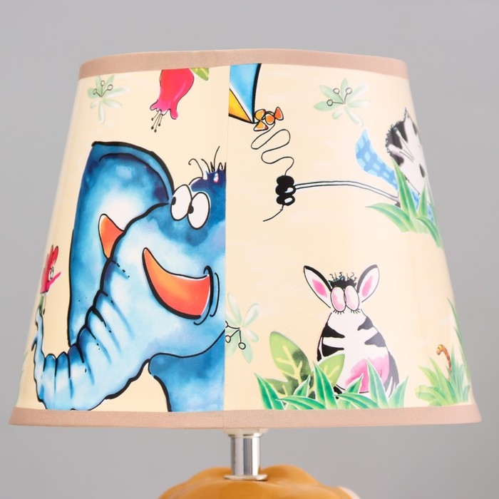 Настольная лампа  Настольная лампа "Лев" Е14 40Вт белый 20х20х35см