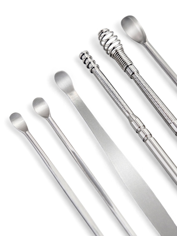 Набор для чистки ушей: кожаный чехол + 6 предметов Набор для чистки ушей: кожаный чехол + 6 предметов