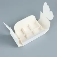 Коробка для 6 конфет бабочка, 12.6×8.3×4 см