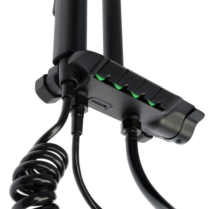 Душевая система ZEIN Z3684, верхняя и ручная лейка, ПВХ шланг, гигиенический набор, черная Душевая система ZEIN Z3684, верхняя и ручная лейка, ПВХ шланг, гигиенический набор, черная