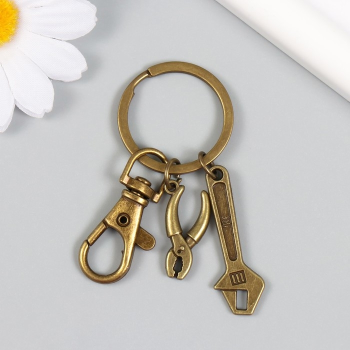 Брелок металл с карабином "Инструменты" бронза 7 см