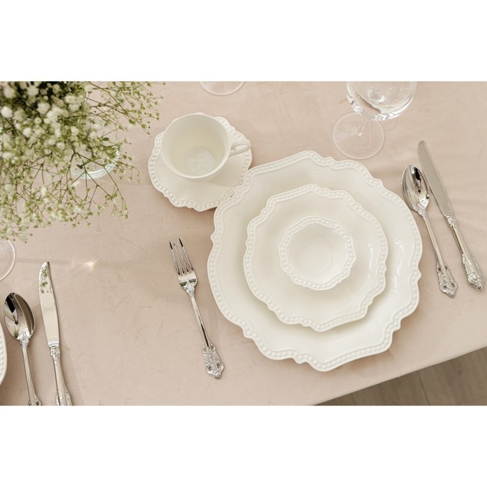 Блюдо фарфоровое Magistro «Сюита», d=30,5 см, цвет белый