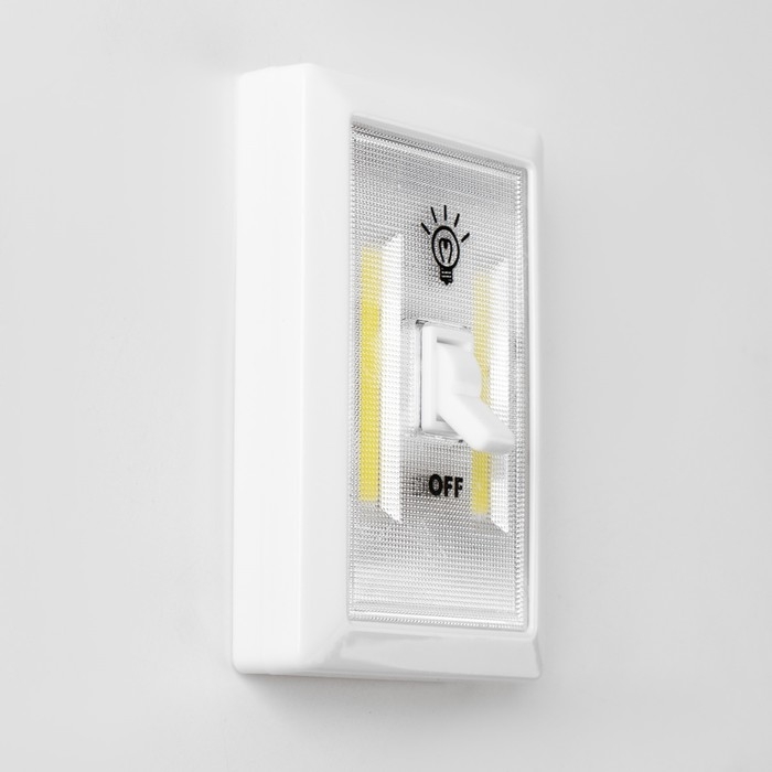 Фонарь-светильник  Фонарь-светильник "Мастер К", COB, 3 ААА, магнит, клейкая основа, 11.2 х 7.5 х 3.5 см