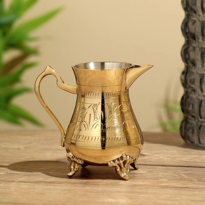 Кувшин 11х7х11 см, латунь Кувшин 11х7х11 см, латунь