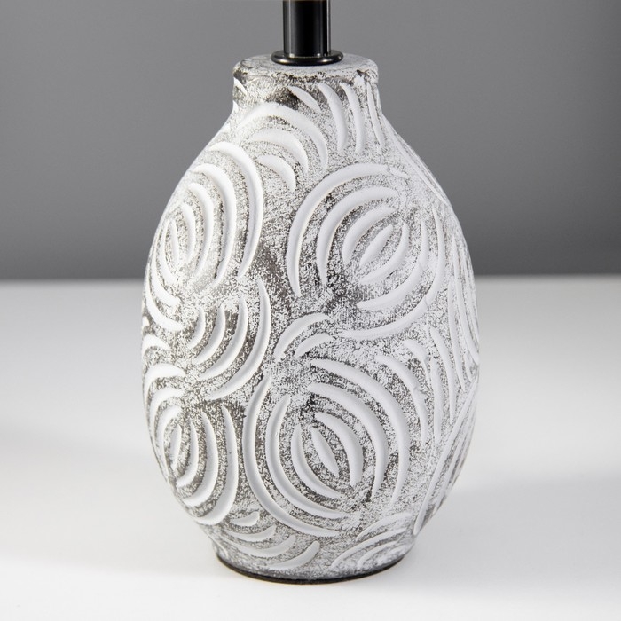 Настольная лампа Настольная лампа "Радия" Е14 40Вт серый 12,5х12,5х30см RISALUX