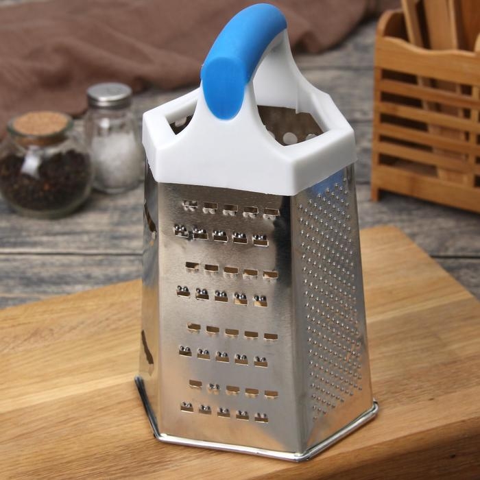 Тёрка шестигранная Доляна «Помощник», 10×12×20 см, цвет МИКС Тёрка шестигранная Доляна «Помощник», 10×12×20 см, цвет МИКС