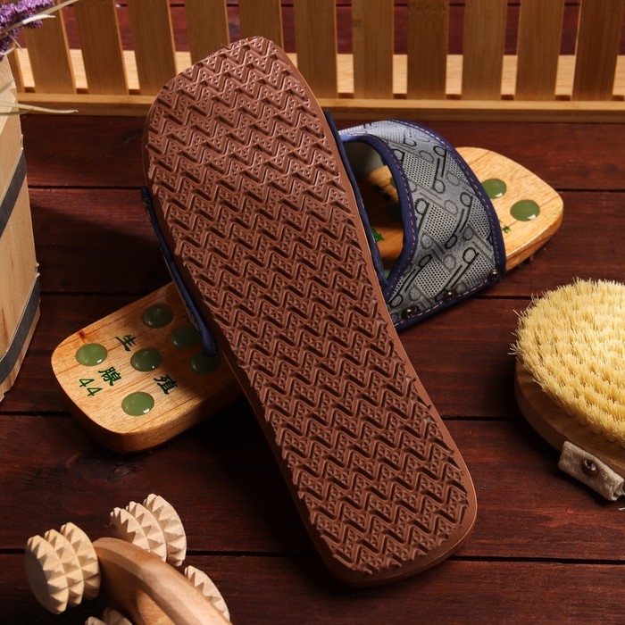 Тапочки массажные, нефритовые размер 44 Тапочки массажные, нефритовые размер 44