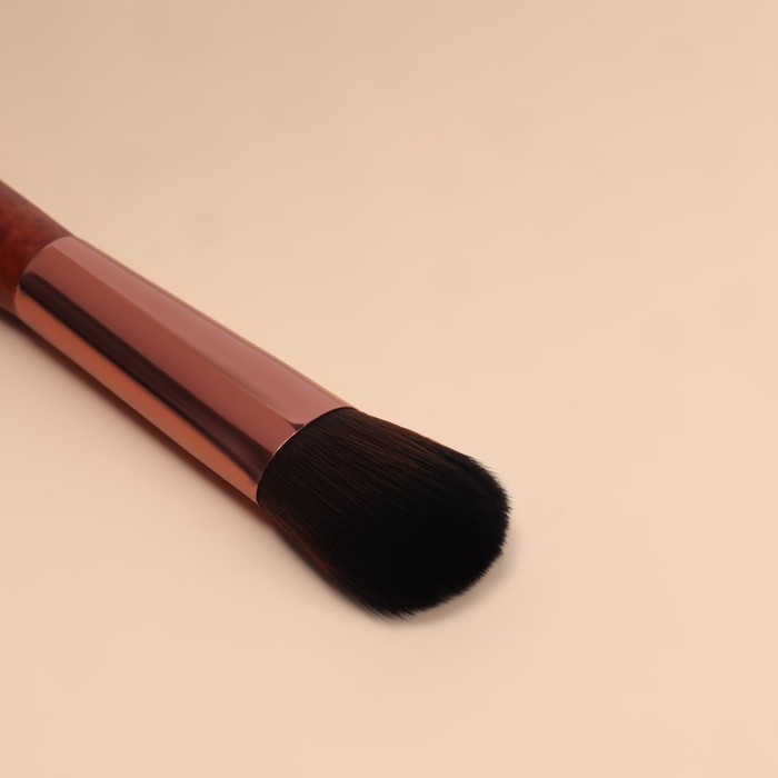 Кисть для макияжа «Brush WOOD», 18 (± 1) см, цвет коричневый Кисть для макияжа «Brush WOOD», 18 (± 1) см, цвет коричневый