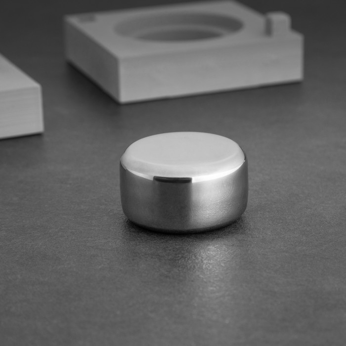 Камень для виски охлаждающий Камень для виски охлаждающий "Шайба. STEEL", в шкатулке бетон, 10см х 10см, h=4см