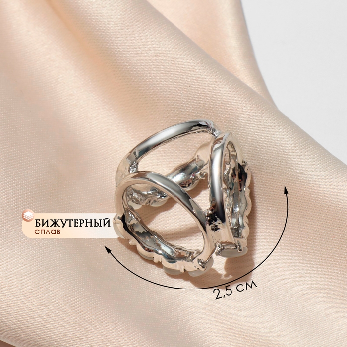 Муфта для платка «Треугольник», цвет серый в серебре Муфта для платка «Треугольник», цвет серый в серебре