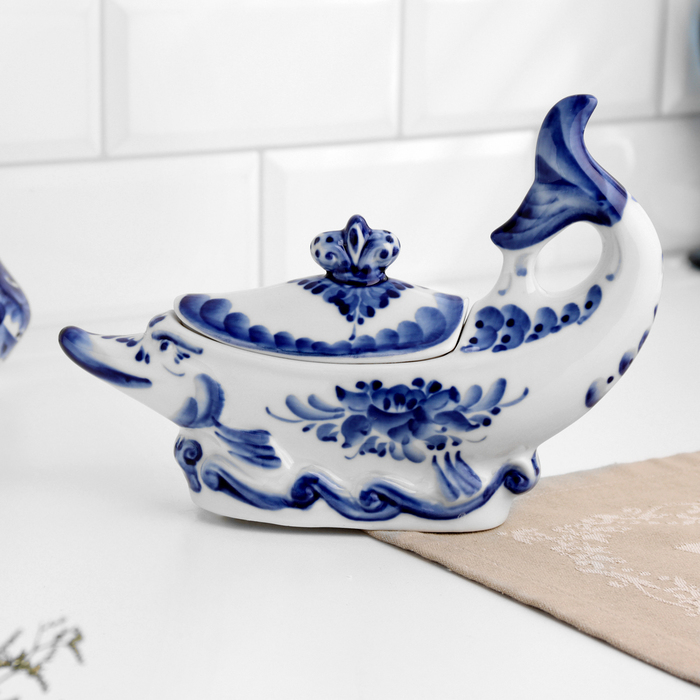 Икорница «Севрюжка», 90 мл, 22х16 см, гжель Икорница «Севрюжка», 90 мл, 22х16 см, гжель