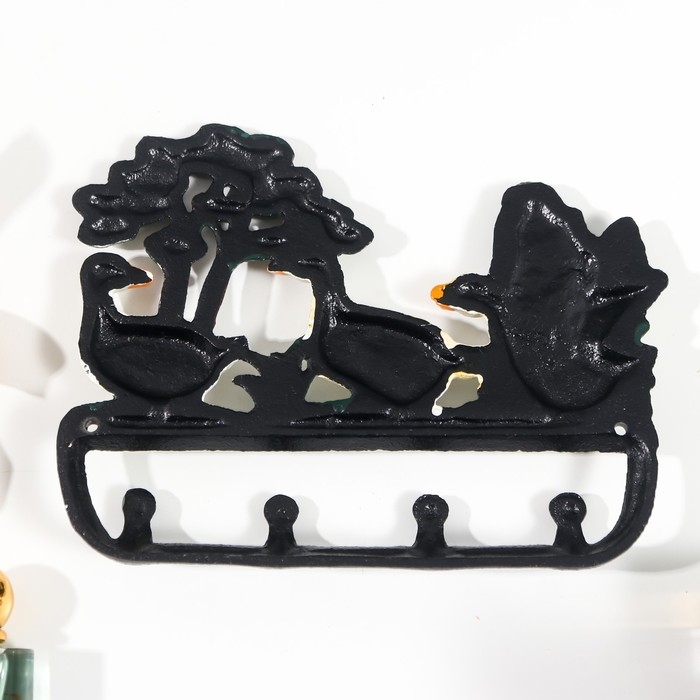 Крючки декоративные чугун Крючки декоративные чугун "Три белых гуся" цветные 20х3х24 см