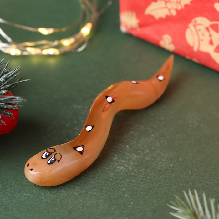 Новый год. Сувенир символ года Новый год. Сувенир символ года "Змея Наг", селенит