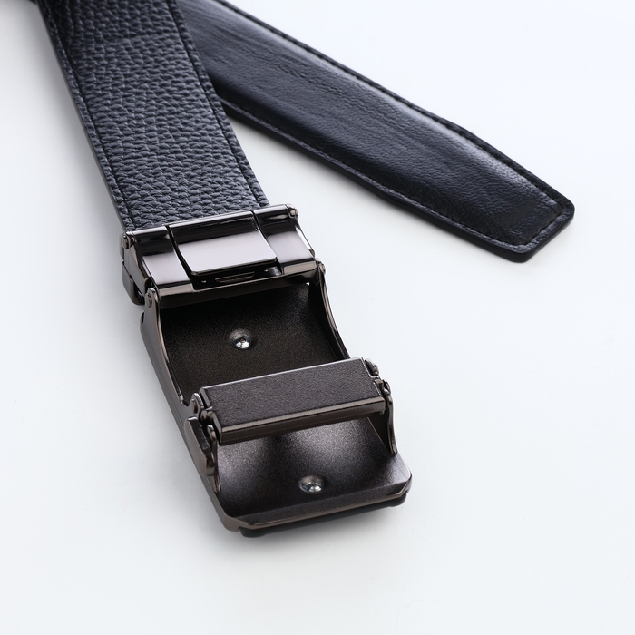 Ремень мужской, ширина 3,6 см, пряжка автомат, цвет чёрный Ремень мужской, ширина 3,6 см, пряжка автомат, цвет чёрный