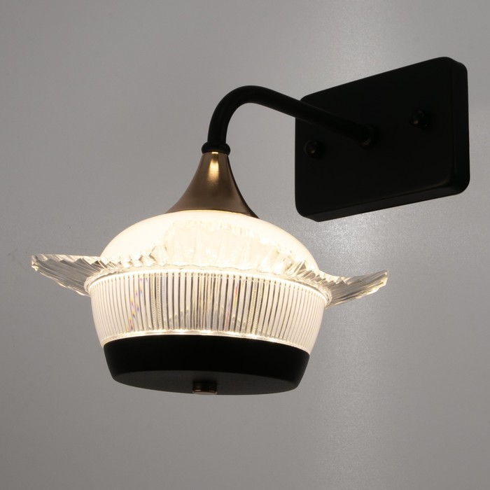Бра 1696/1 LED 24Вт 3000-6000К черно-золотой 21х29х28 см