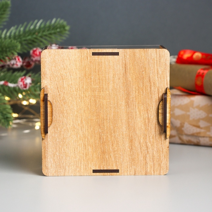 Новогодняя копилка с акрилом  Новогодняя копилка с акрилом "Дед Мороз с мешком" 12х12х4 см