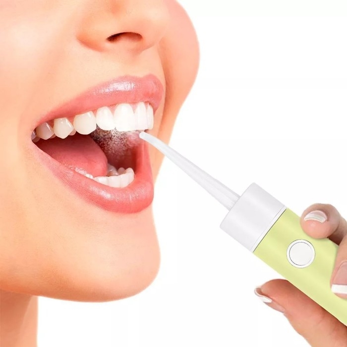 Ирригатор Kitfort КТ-2957-2, портативный, 320 мл, 3 режима, 2 насадки, от АКБ, бело-жёлтый Ирригатор Kitfort КТ-2957-2, портативный, 320 мл, 3 режима, 2 насадки, от АКБ, бело-жёлтый