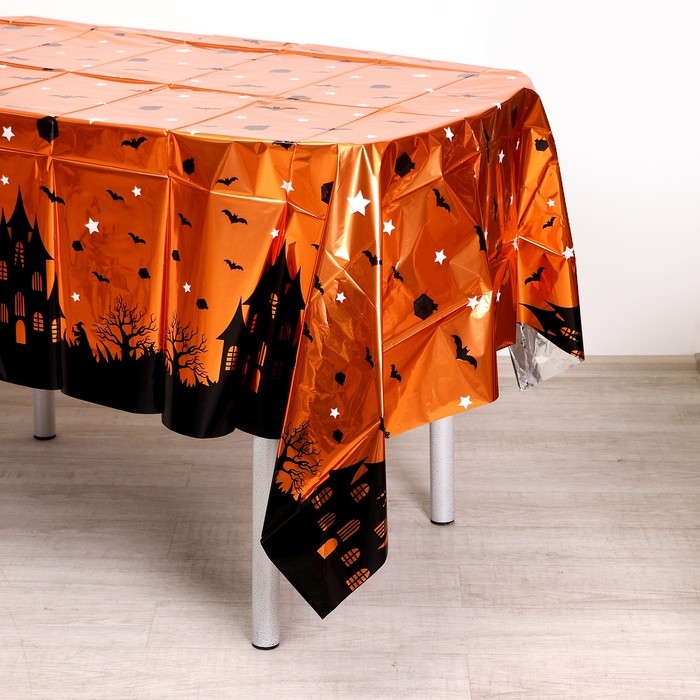 Скатерть &laquo;Чёрный замок&raquo;, 137 &times; 183 см