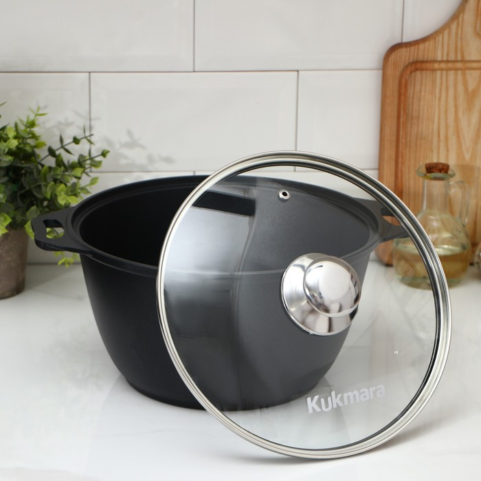 Кастрюля «Традиция», 4 л, 32×26.5×14.3 см, антипригарное покрытие, цвет чёрный Кастрюля «Традиция», 4 л, 32×26.5×14.3 см, антипригарное покрытие, цвет чёрный