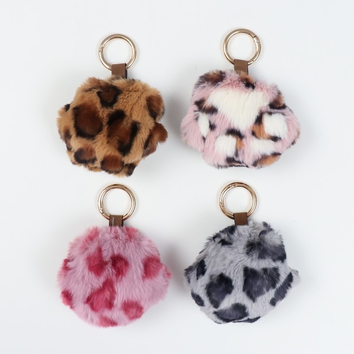 Пушистик на кольце Пушистик на кольце "Лапка" МИКС 4,5х8х8 см