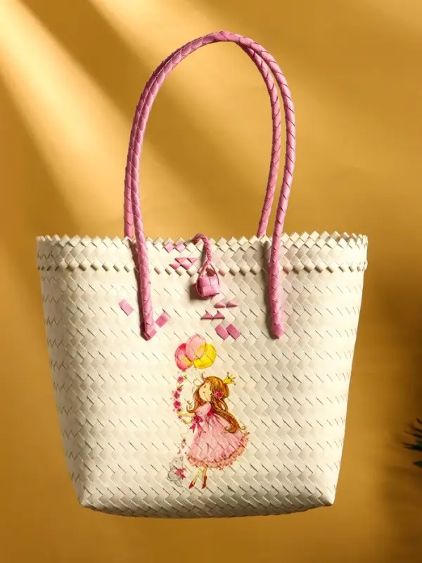 Сумка плетёная на застёжке «Девочка с букетом», 40×10×55 см, пластик, бело-розовая Сумка плетёная на застёжке «Девочка с букетом», 40×10×55 см, пластик, бело-розовая