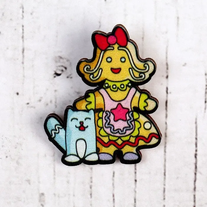 Деревянный значок «Мисс Пря» Деревянный значок «Мисс Пря»