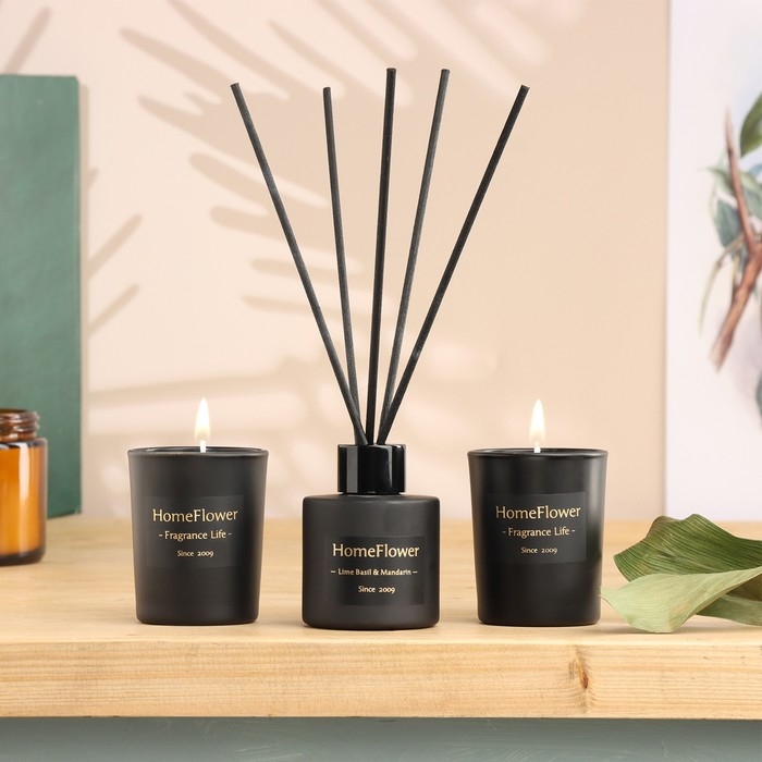 Набор свечей с диффузором Набор свечей с диффузором "Home Flower", хилтон, (2 свечи по 50 гр+ 1 диффузор 50 мл)