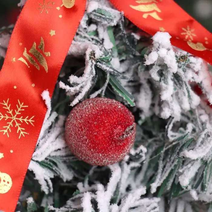 Искусственная ёлка настольная &laquo;Зимнее волшебство. Фестивальная, в горшочке&raquo;, 22 см, ПВХ ветки отгибаются