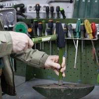 Молоток слесарный с фиберглаcсовой рукояткой 800 г Дело Техники 315080