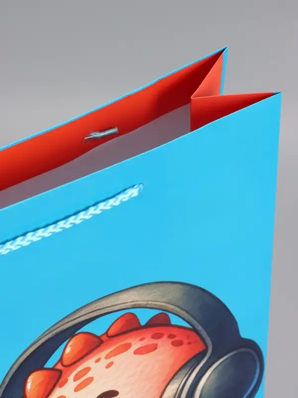 Пакет подарочный "Маленький динозаврик" 33 х 42,5 х 10 см