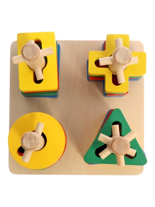 Развивающий деревянный сортер