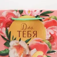 Пакет&mdash;коробка, подарочная упаковка, Flower, 23&times;18&times;11 см