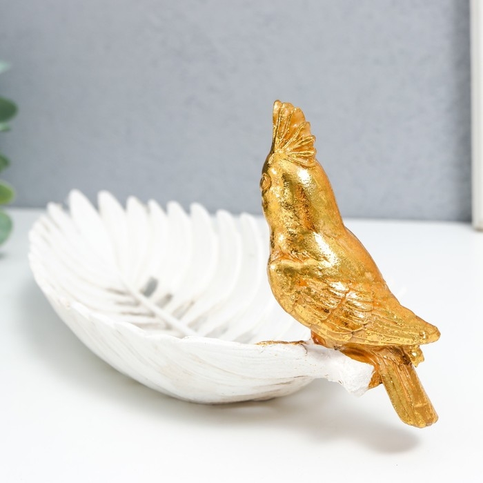 Сувенир полистоун подставка Сувенир полистоун подставка "Золотой попугайчик с хохолком на белом листе" 11х24,5х11 см