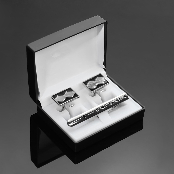 Набор мужской медный «Запонки + Зажим для галстука» прямоугольник с ромбами, цвет чёрный в серебре