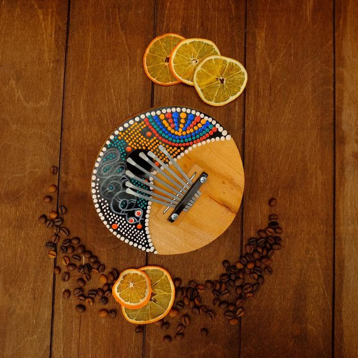 Сувенирный музыкальный инструмент Сувенирный музыкальный инструмент "Калимба круглая" 15х14,5х8 см