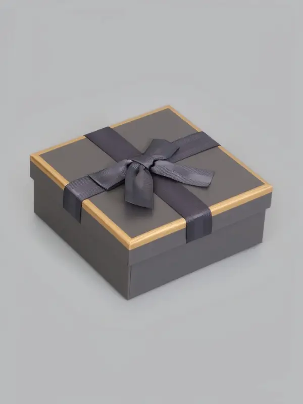 Набор подарочных коробок 3 в 1, 19&times;19&times;9.5 см, 17&times;17&times;8 см, 15&times;15&times;6.5 см