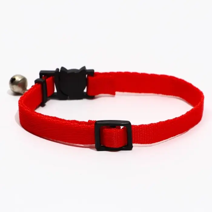 Ошейник кошачий с бубенчиком, 30 х 1 см, полиэстер, красный Ошейник кошачий с бубенчиком, 30 х 1 см, полиэстер, красный