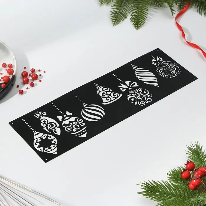 Трафарет для торта новогодний «Игрушки», 32×10 см, пластик Трафарет для торта новогодний «Игрушки», 32×10 см, пластик