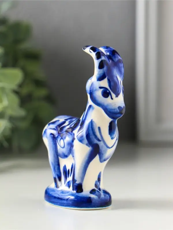 Фигурка фарфор &laquo;Козёл Гор&raquo;, 9 см, гжель