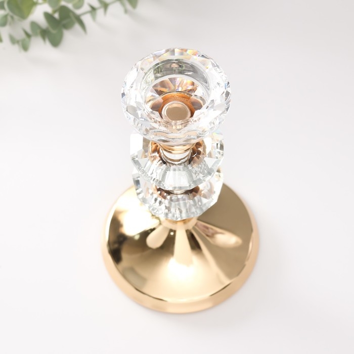 Подсвечник металл на 1 свечу d=4 см Подсвечник металл на 1 свечу d=4 см "Вазир" золото 11х11х21 см