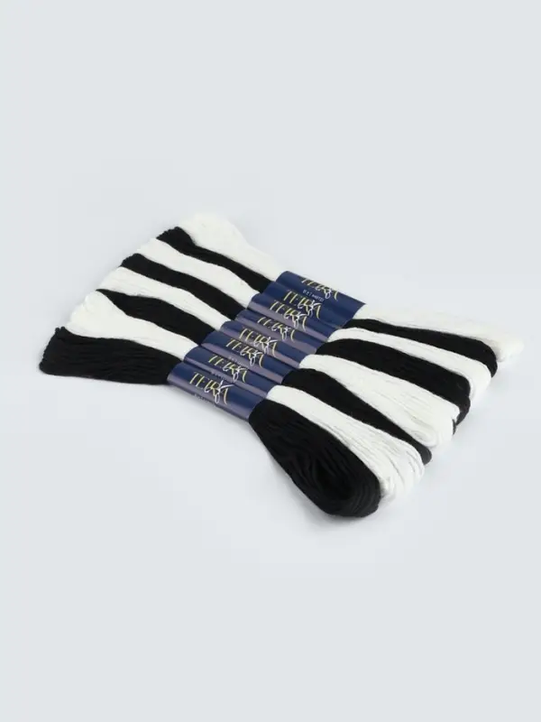 Нитки мулине TEIRA, 8&plusmn;1 м, набор 8 шт., хлопок, чёрные, белые