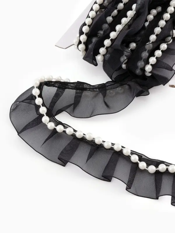 Рюш капроновый, с бусинами, 30 мм, 4.5&plusmn;0.5 м, чёрный/белый
