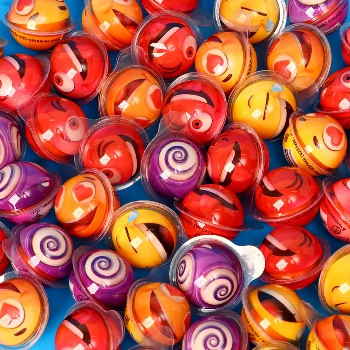 Жевательная резинка с кислой начинкой «Дуй пузырь! ШАРИКИ СМАЙЛИКИ», 10 г Жевательная резинка с кислой начинкой «Дуй пузырь! ШАРИКИ СМАЙЛИКИ», 10 г