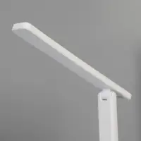 Светильник настольный с подставкой под телефон &laquo;Уно&raquo; 4 Вт LED USB 2700-6500К белый