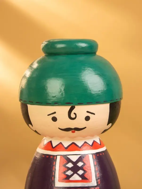 Деревянная кукла кокеши "Джун" 9х9х21 см