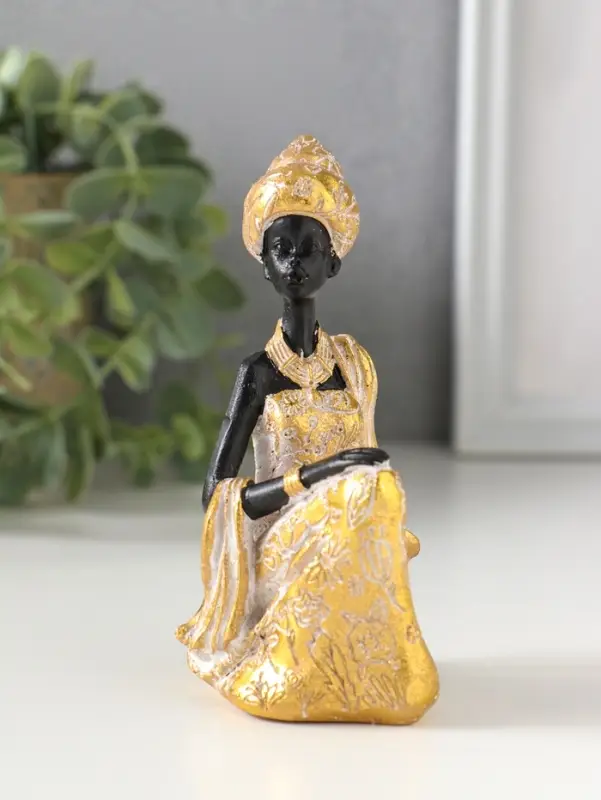 Сувенир полистоун "Африканка в золотом платье с белой патиной" чёрный 7х5х11 см