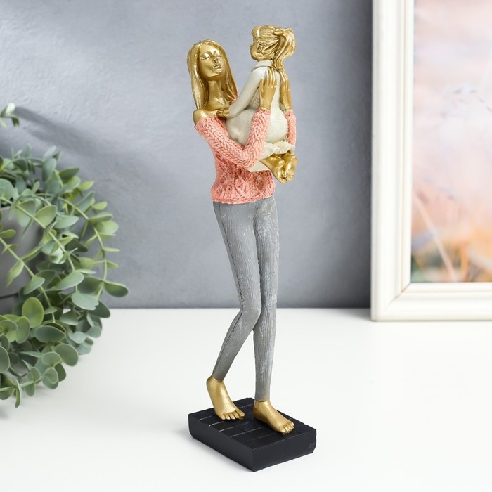 Сувенир полистоун  Сувенир полистоун "Мама с дочкой, розовый свитер" 8,5х5х28 см