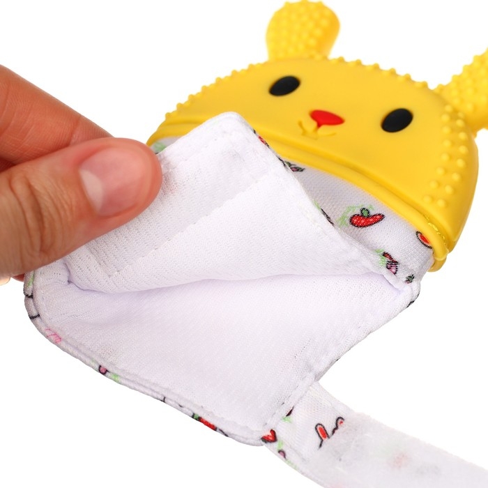 Прорезыватель-рукавичка «Зайка», цвет красный/желтый, Крошка Я Прорезыватель-рукавичка «Зайка», цвет красный/желтый, Крошка Я