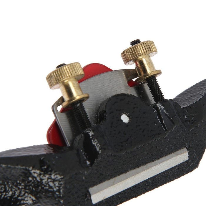 Столярный струг ТУНДРА, одинарный регулируемый нож, 250 х 50 мм Столярный струг ТУНДРА, одинарный регулируемый нож, 250 х 50 мм