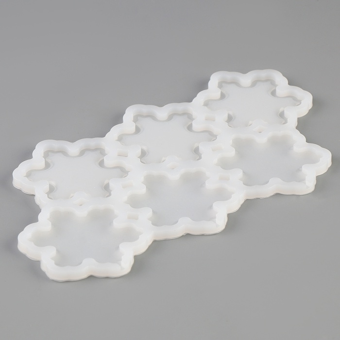 Молд силиконовый «Снежинки», универсальный 17,5 × 13 × 0,3 см Молд силиконовый «Снежинки», универсальный 17,5 × 13 × 0,3 см